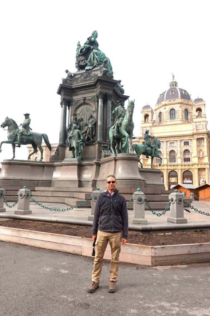 Maria Theresa Plaza and statue